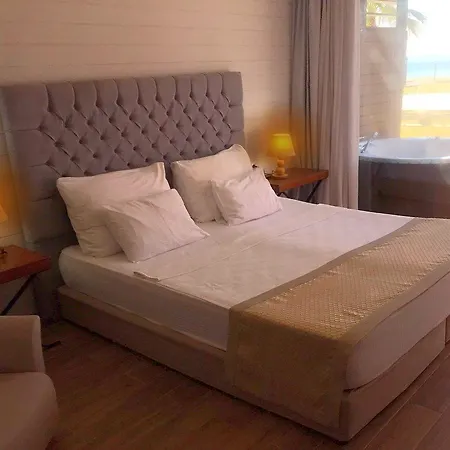 Risus Ξενοδοχείο