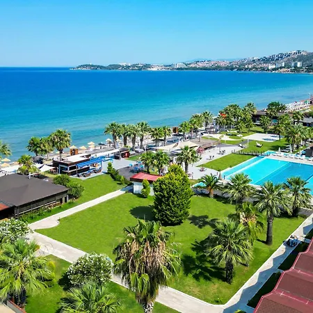 Risus Hotel 3*