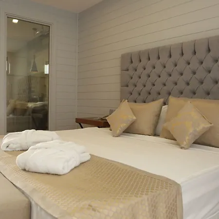 Risus 3* Kuşadası