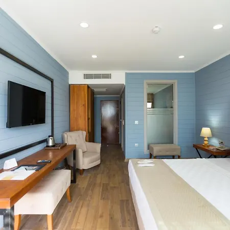 Risus Hotel 3*