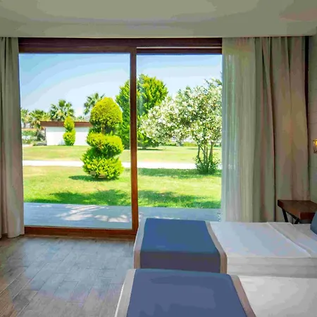 Risus Hotel Kusadasi