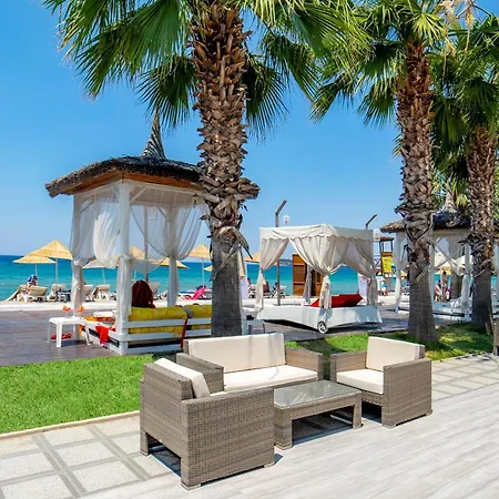 Risus Hotel 3*
