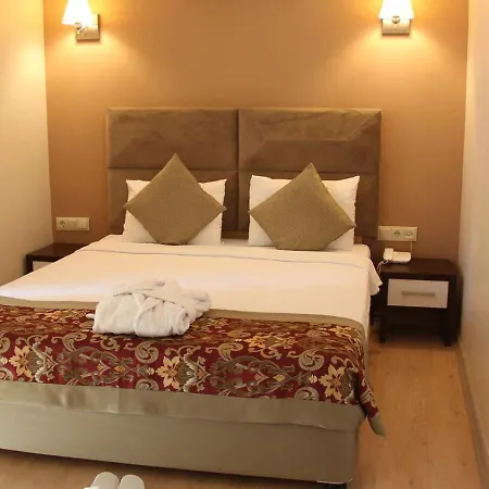 Hotel Risus 3*