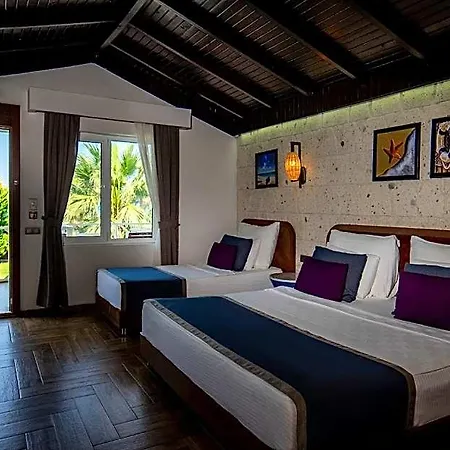 Risus Hotel Kuşadası