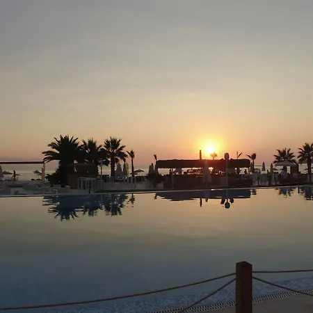 Risus Hotell 5*