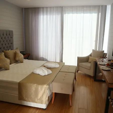 Risus Hotel 5*